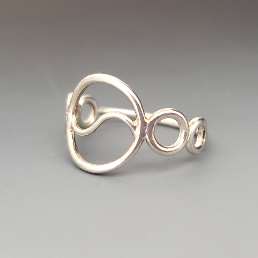 Line of Circles-Ring